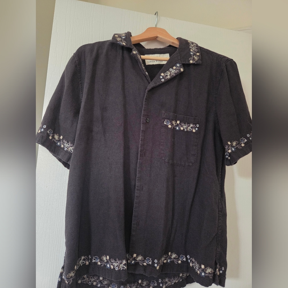 Men's Black Floral Embroidered XS Button Shirt